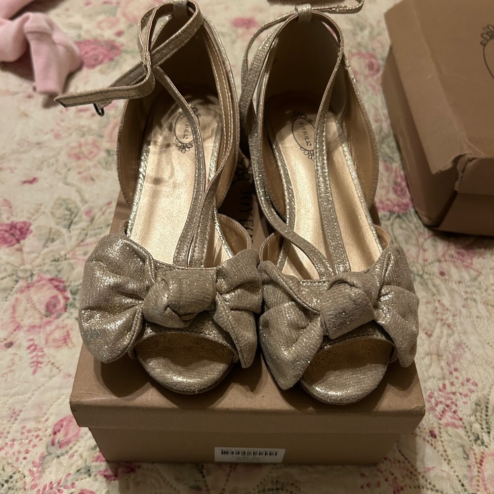 Joyfolie Gold Bow Kids Heels